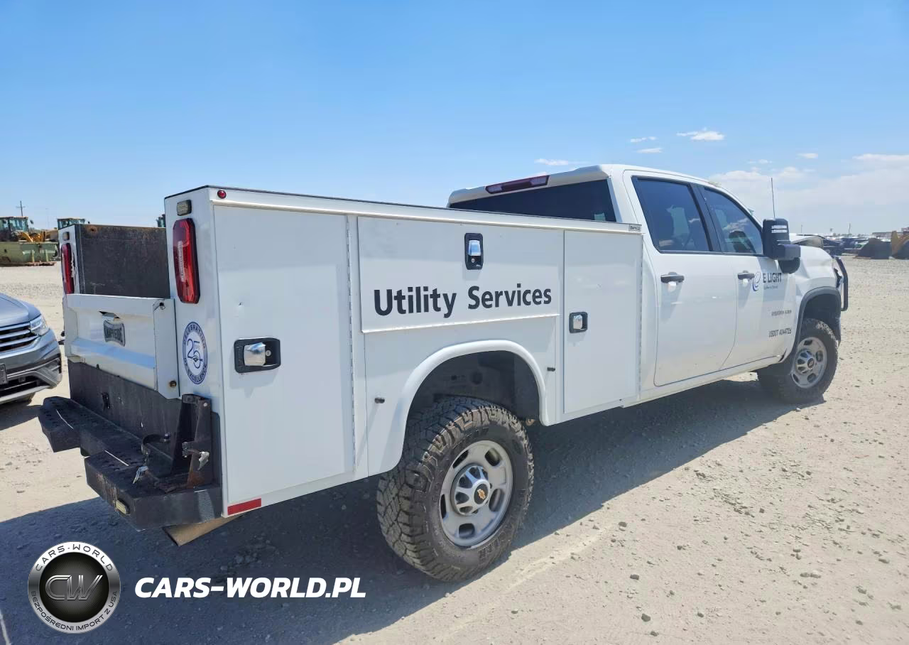 2023 Chevrolet Silverado K2500 Heavy Duty VIN:1GB4YLE74PF163795 - 3