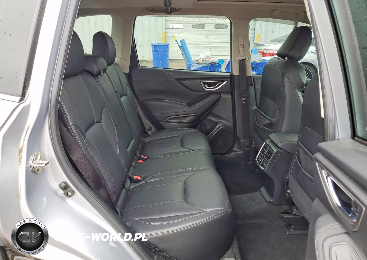 2020 Subaru Forester Touring VIN:JF2SKAXC6LH499418 - 11