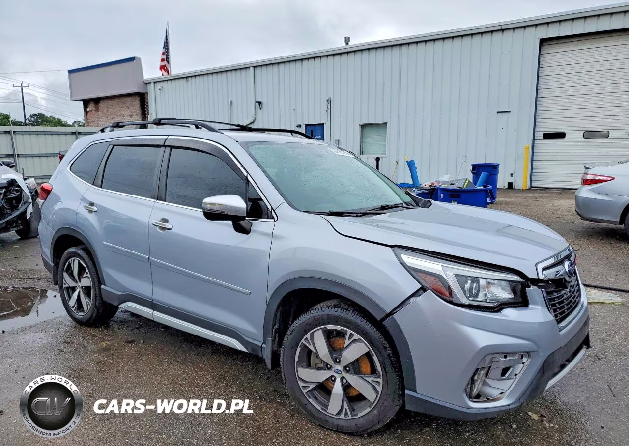 2020 Subaru Forester Touring VIN:JF2SKAXC6LH499418 - 4