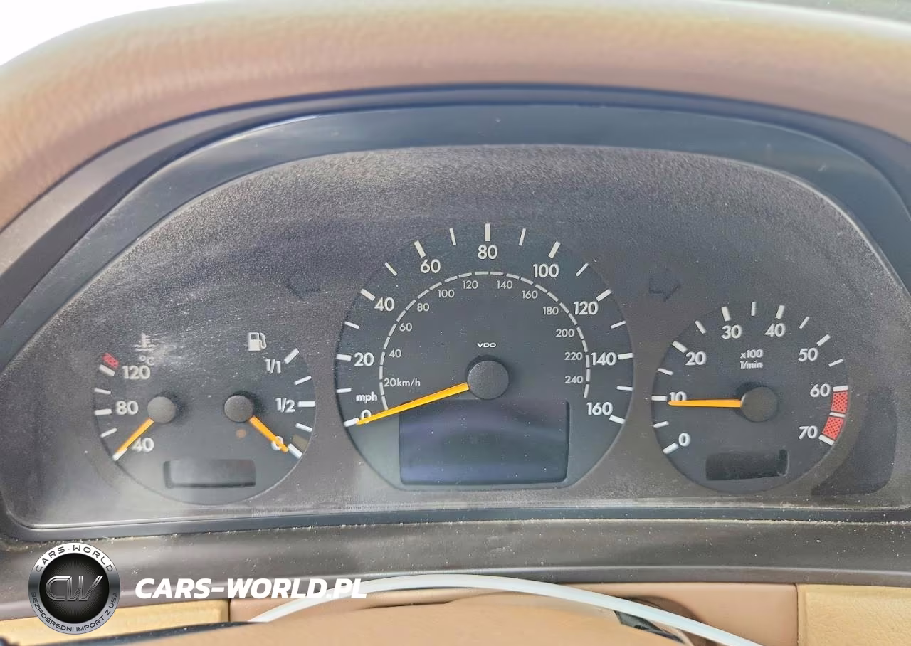 2001 Mercedes-Benz E 320 VIN:WDBJF65J21B286686 - 9