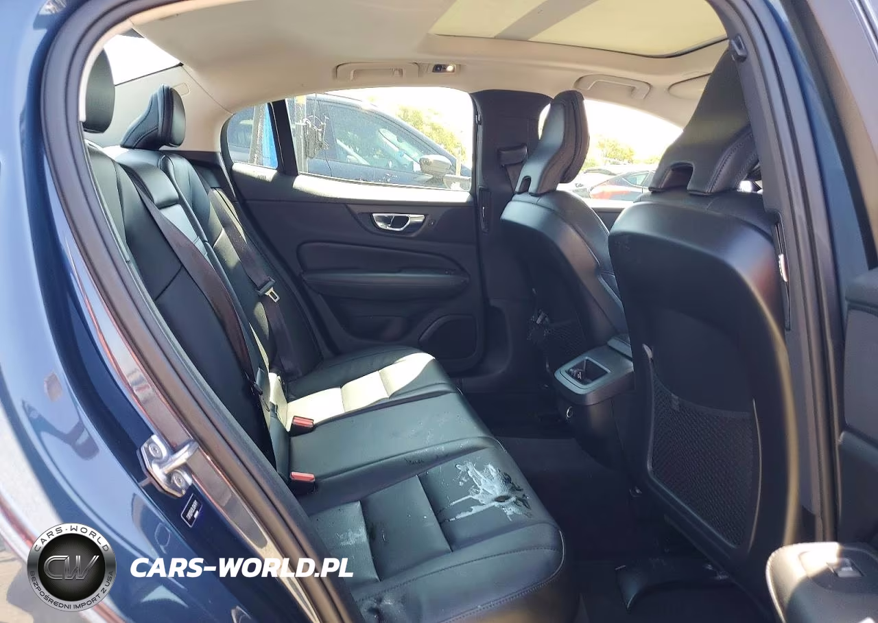 2020 Volvo S60 T5 Momentum VIN:7JR102FK9LG047811 - 10