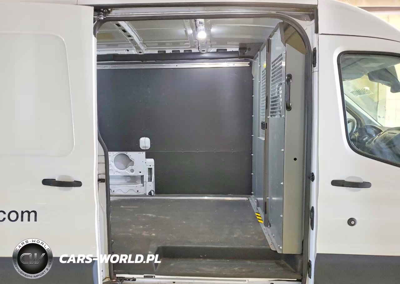 2019 Ford Transit T-250 VIN:1FTYR2CG9KKA25791 - 11