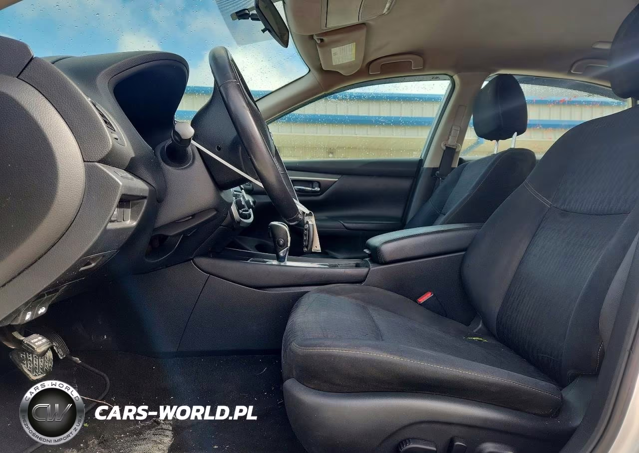 2018 Nissan Altima VIN:1N4AL3AP1JC264892 - 7