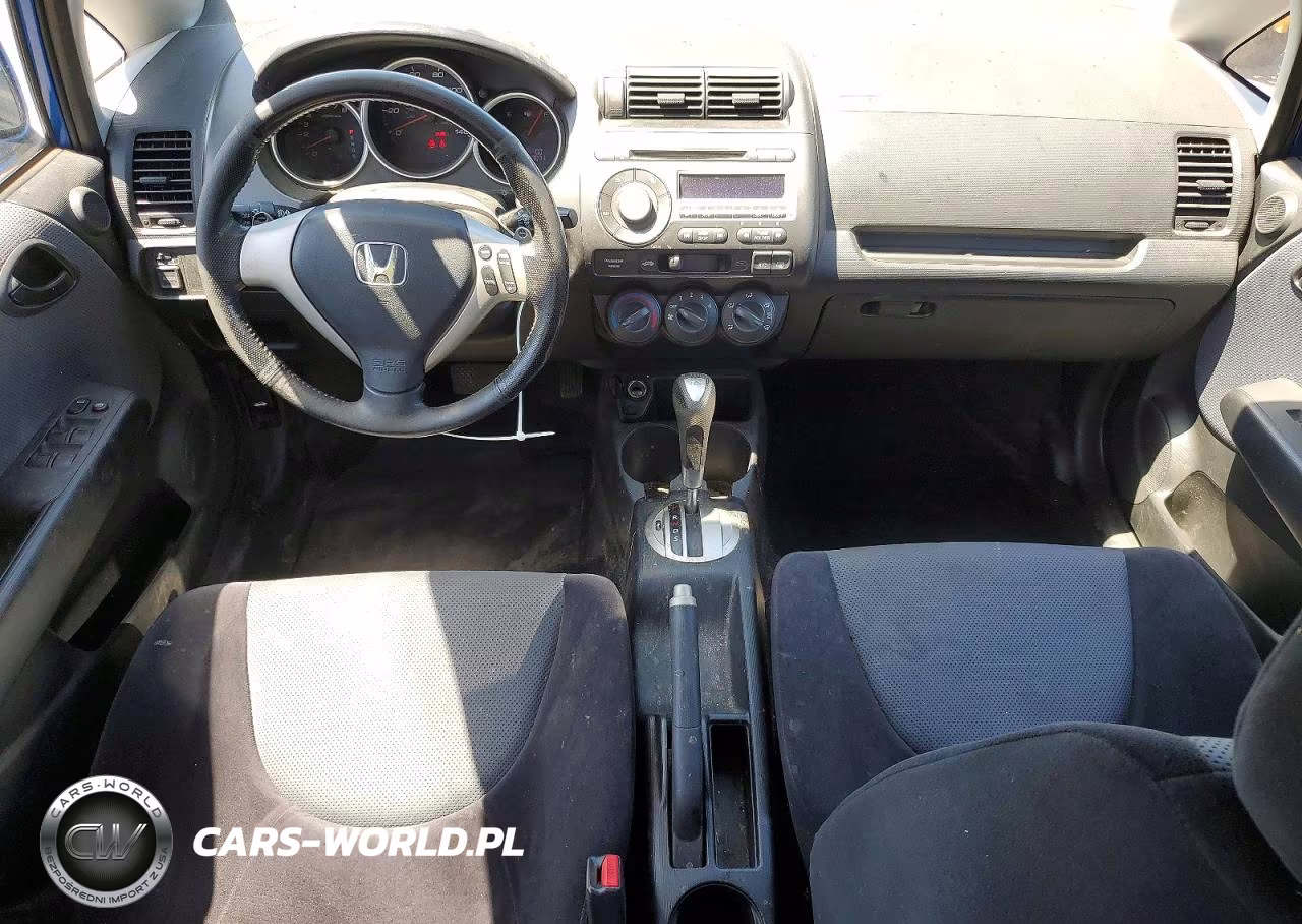 2007 Honda Fit S VIN:JHMGD386X7S013932 - 8