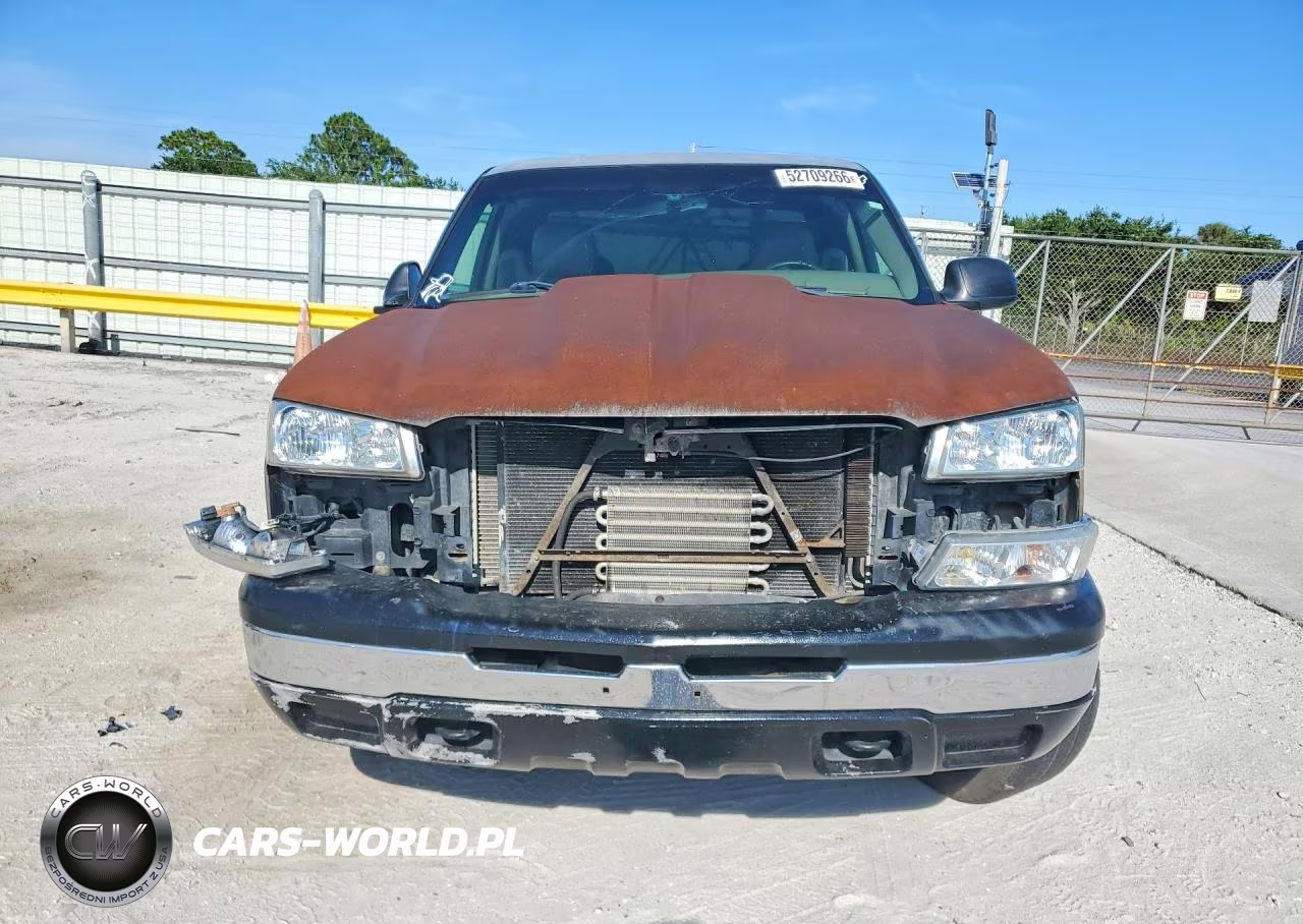 2005 Chevrolet Silverado C1500 VIN:2GCEC19VX51262993 - 5
