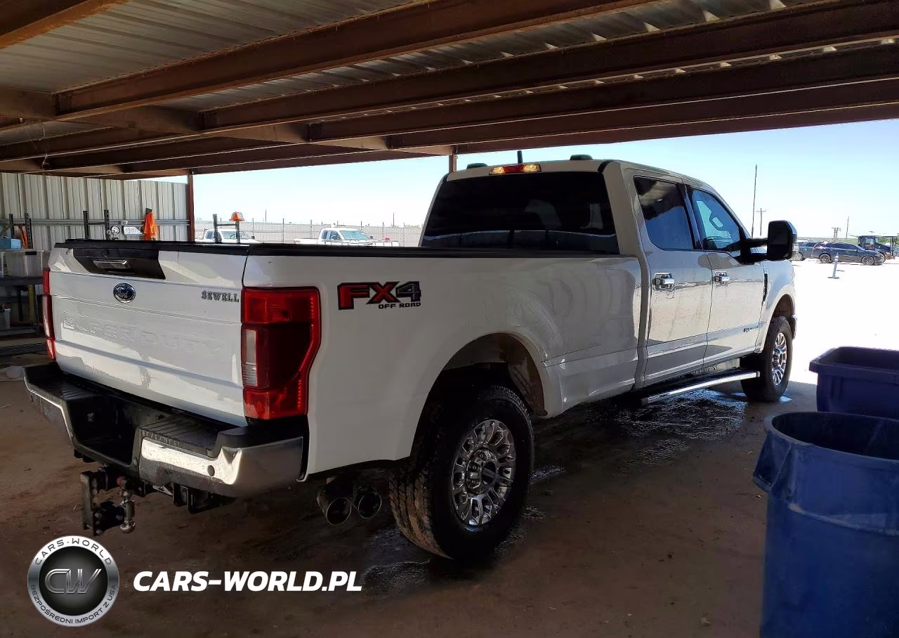 2022 Ford F250 Super Duty VIN:1FT8W2BT2NEE23810 - 3
