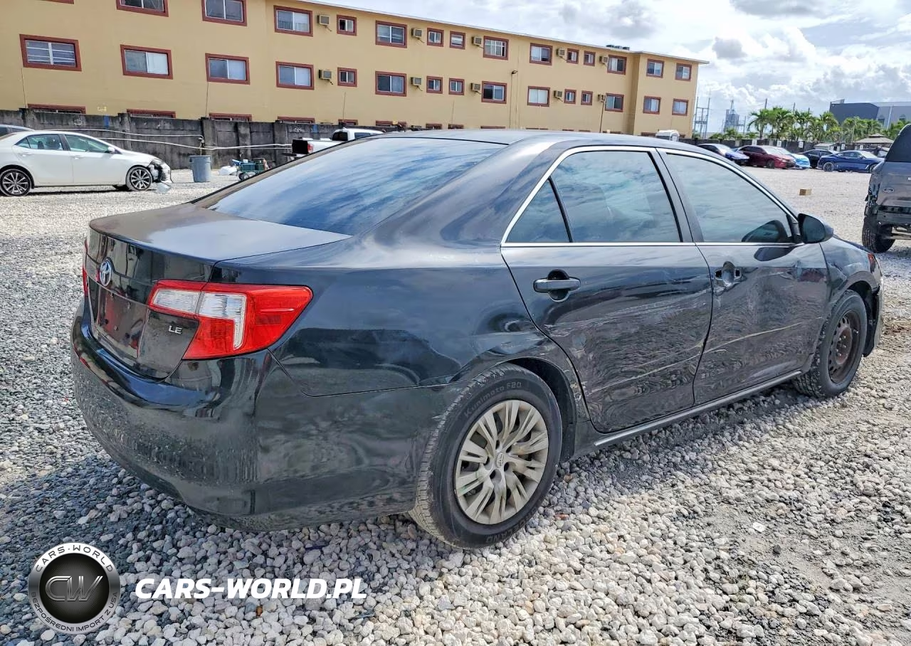 2014 Toyota Camry Le VIN:4T1BF1FK8EU358397 - 3