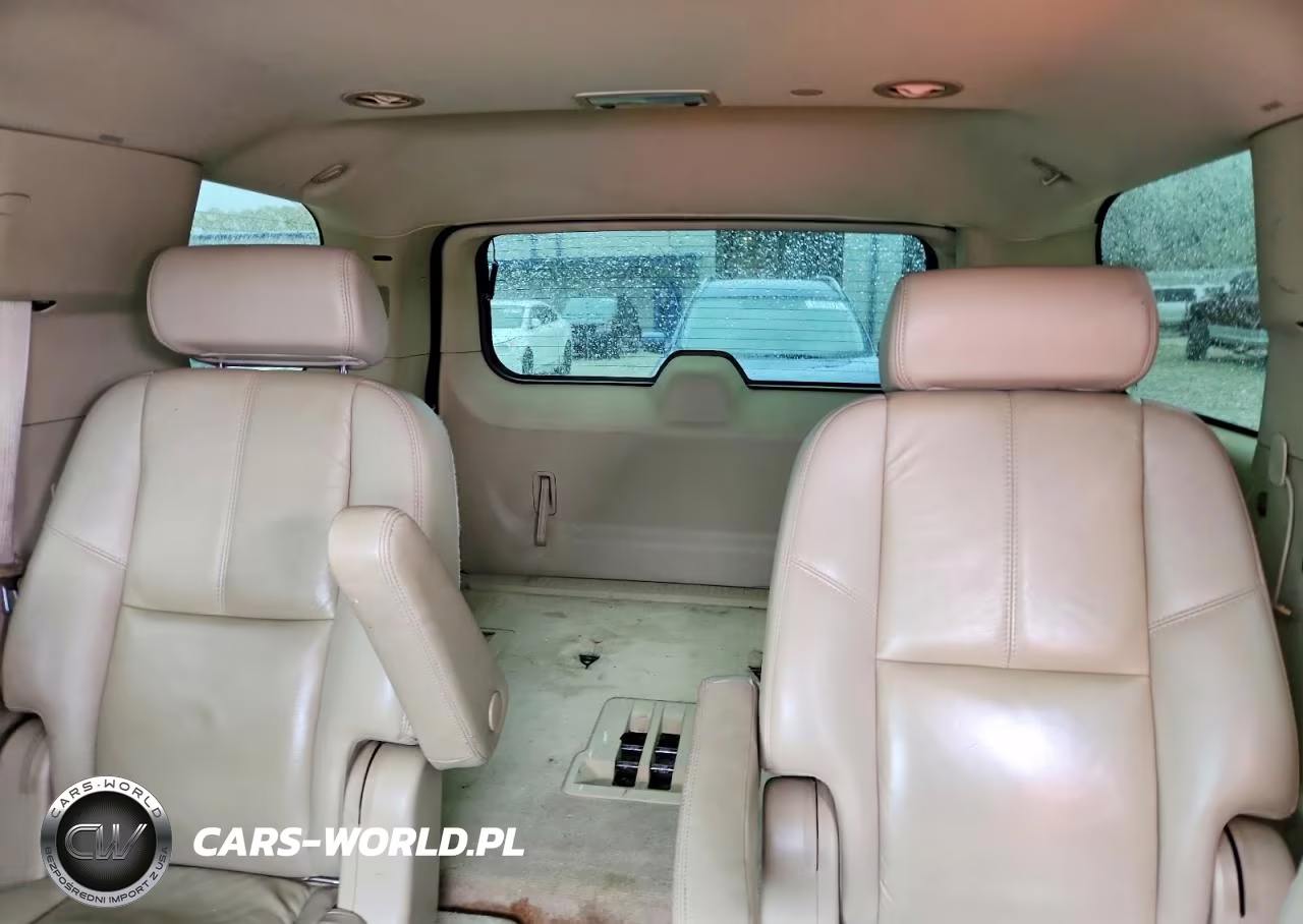 2007 Chevrolet Tahoe K1500 VIN:1GNFK13077J377099 - 10