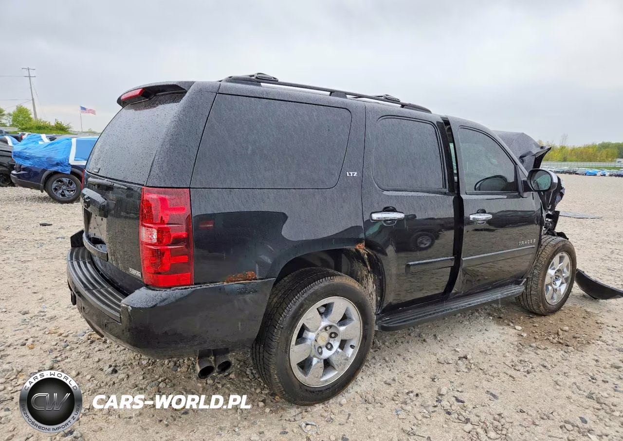 2007 Chevrolet Tahoe K1500 VIN:1GNFK13077J377099 - 3