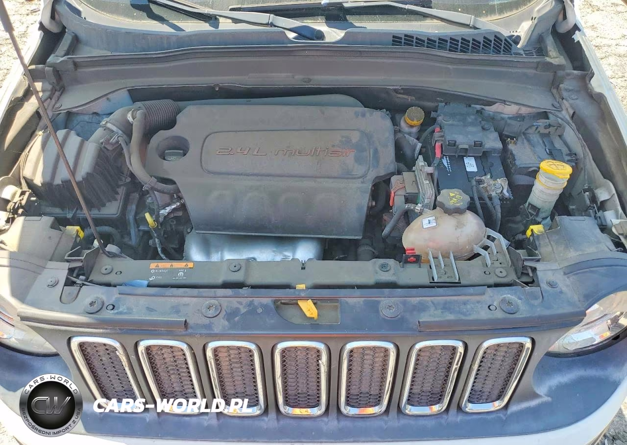 2015 Jeep Renegade Latitude VIN:ZACCJABT3FPC22235 - 11