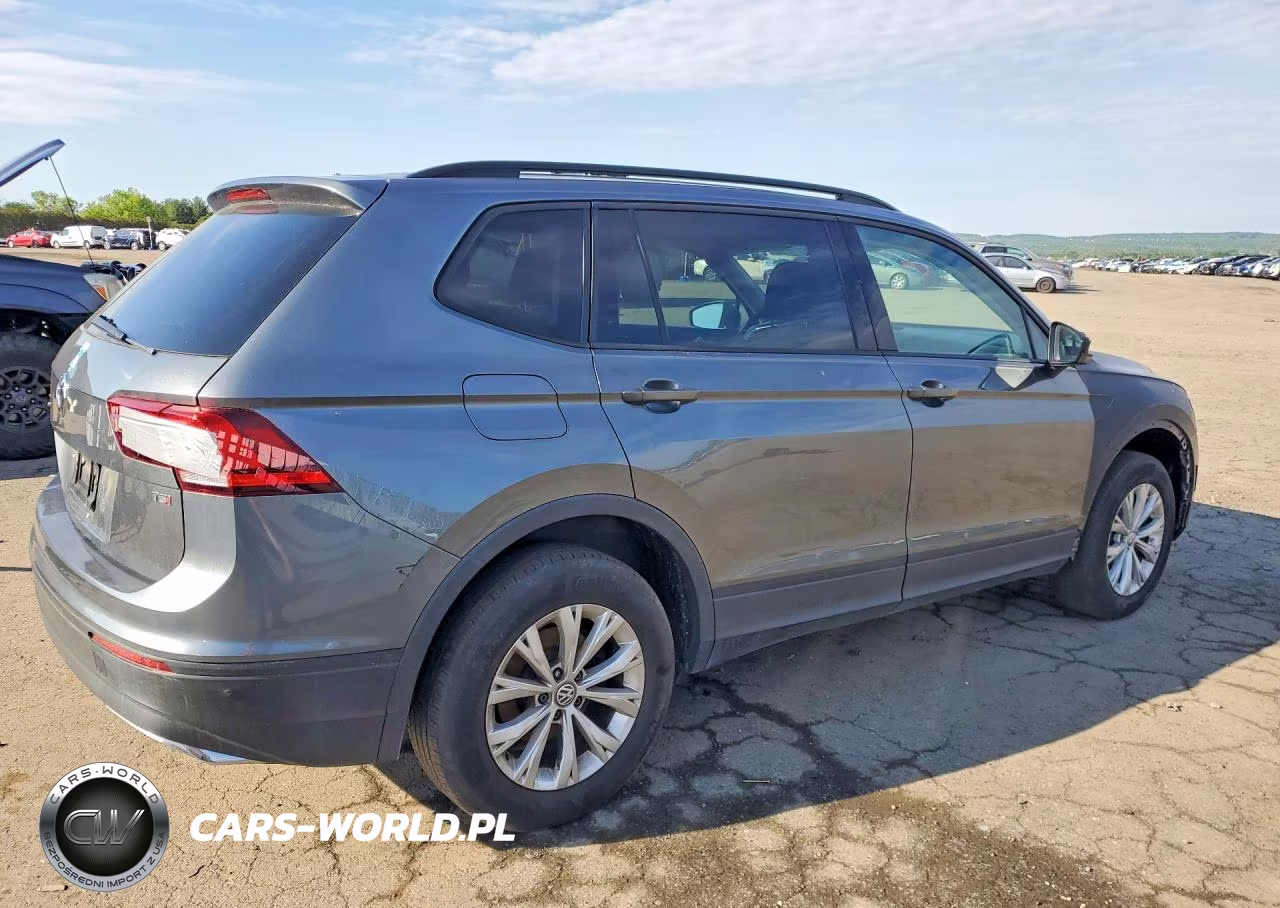 2018 Volkswagen Tiguan S VIN:3VV1B7AXXJM075808 - 3