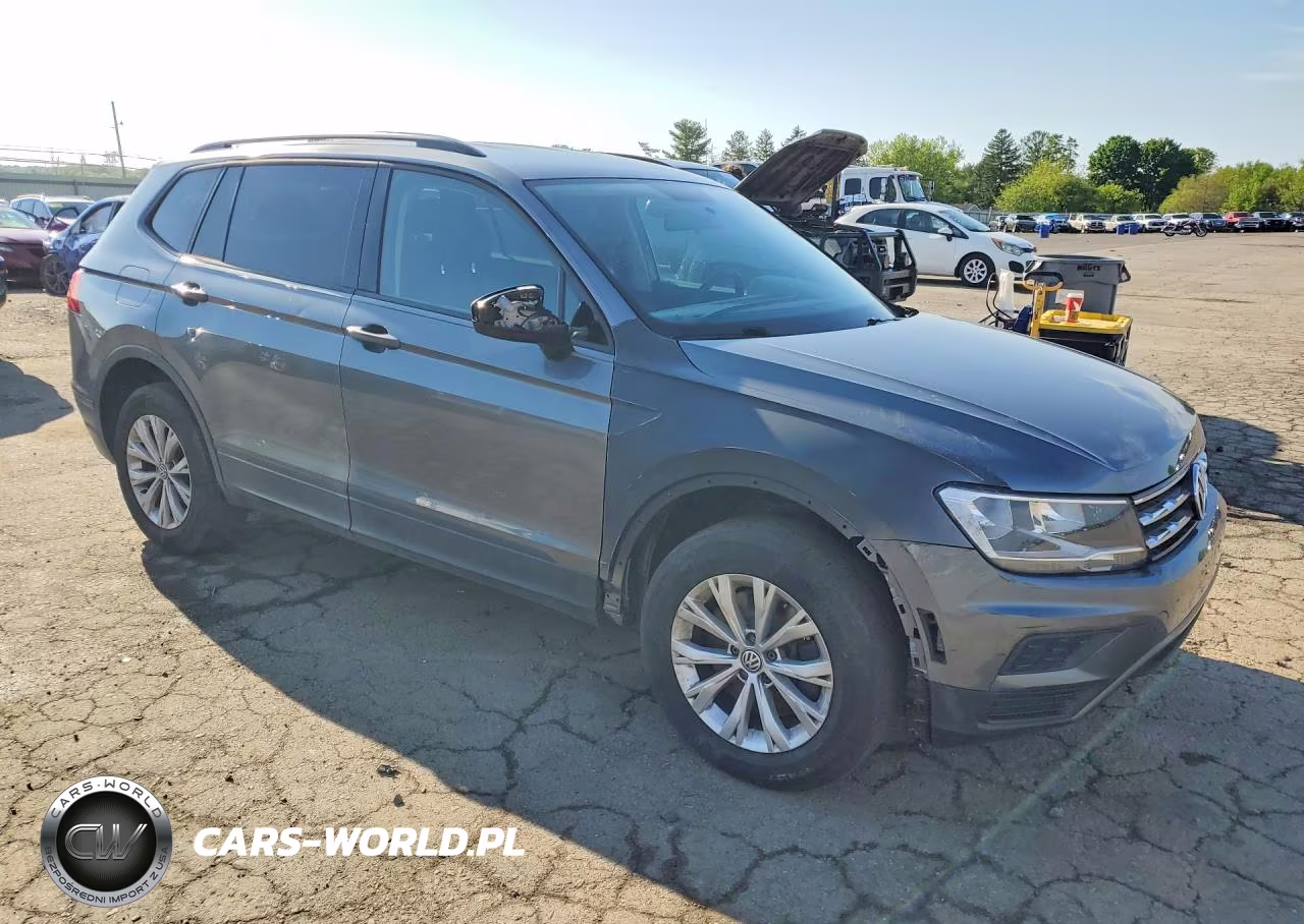 2018 Volkswagen Tiguan S VIN:3VV1B7AXXJM075808 - 4