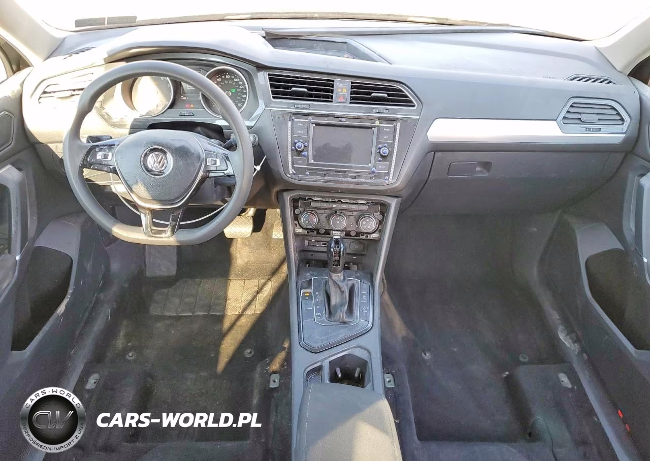 2018 Volkswagen Tiguan S VIN:3VV1B7AXXJM075808 - 8