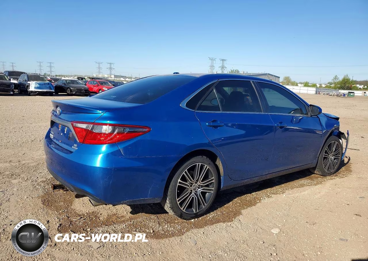 2016 Toyota Camry Special Edition VIN:4T1BF1FK3GU560969 - 3