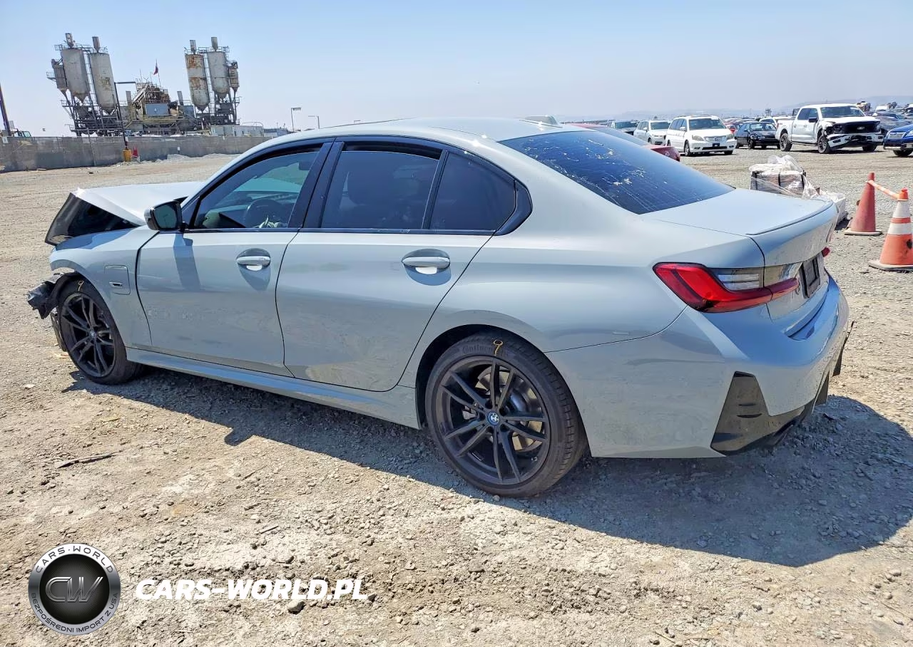 2023 BMW 330E VIN:3MW39FF06P8C90612 - 2
