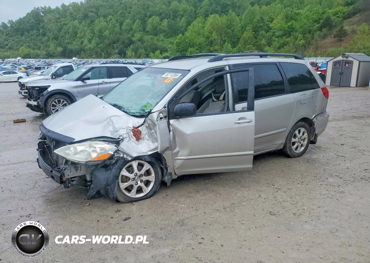 2009 Toyota Sienna Le 7-Passenger