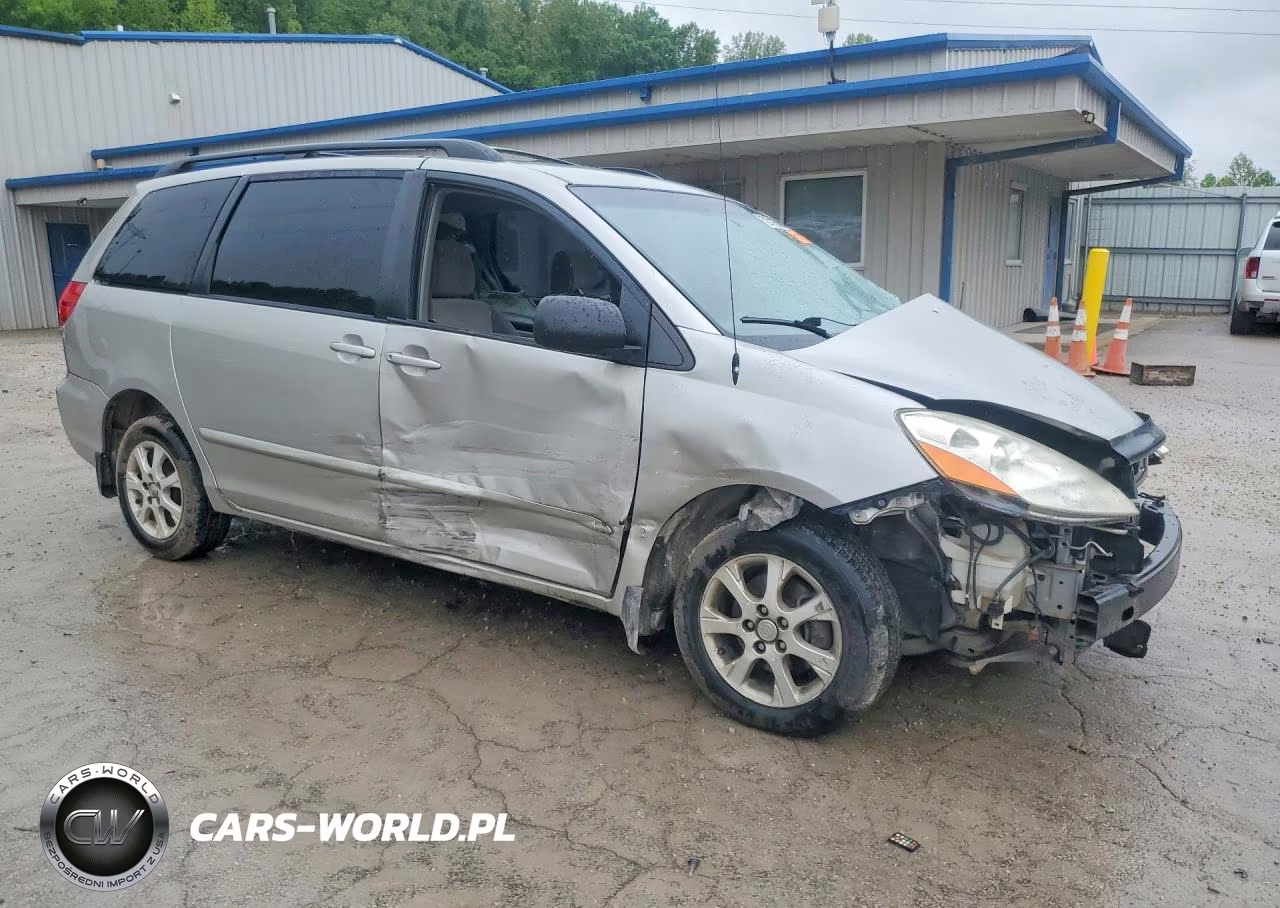 2009 Toyota Sienna Le 7-Passenger VIN:5TDZK23C39S281949 - 4