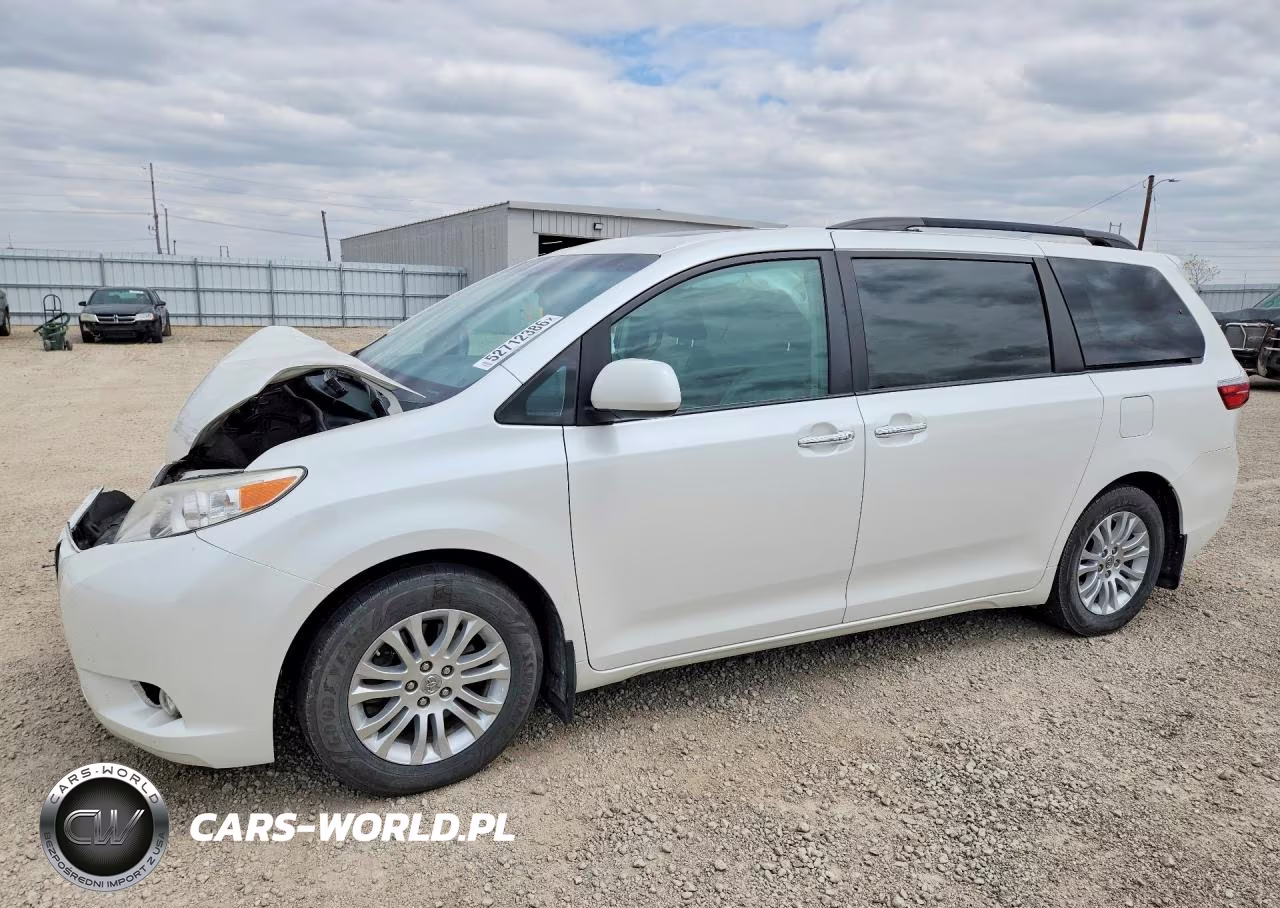 2015 Toyota Sienna Xle Premium 8-Passenger