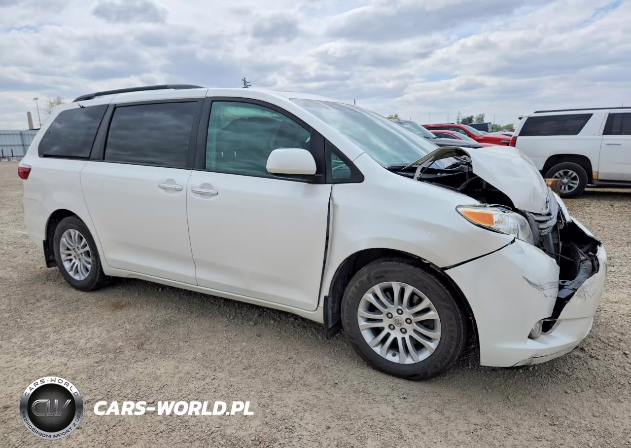 2015 Toyota Sienna Xle Premium 8-Passenger VIN:5TDYK3DC4FS549158 - 4