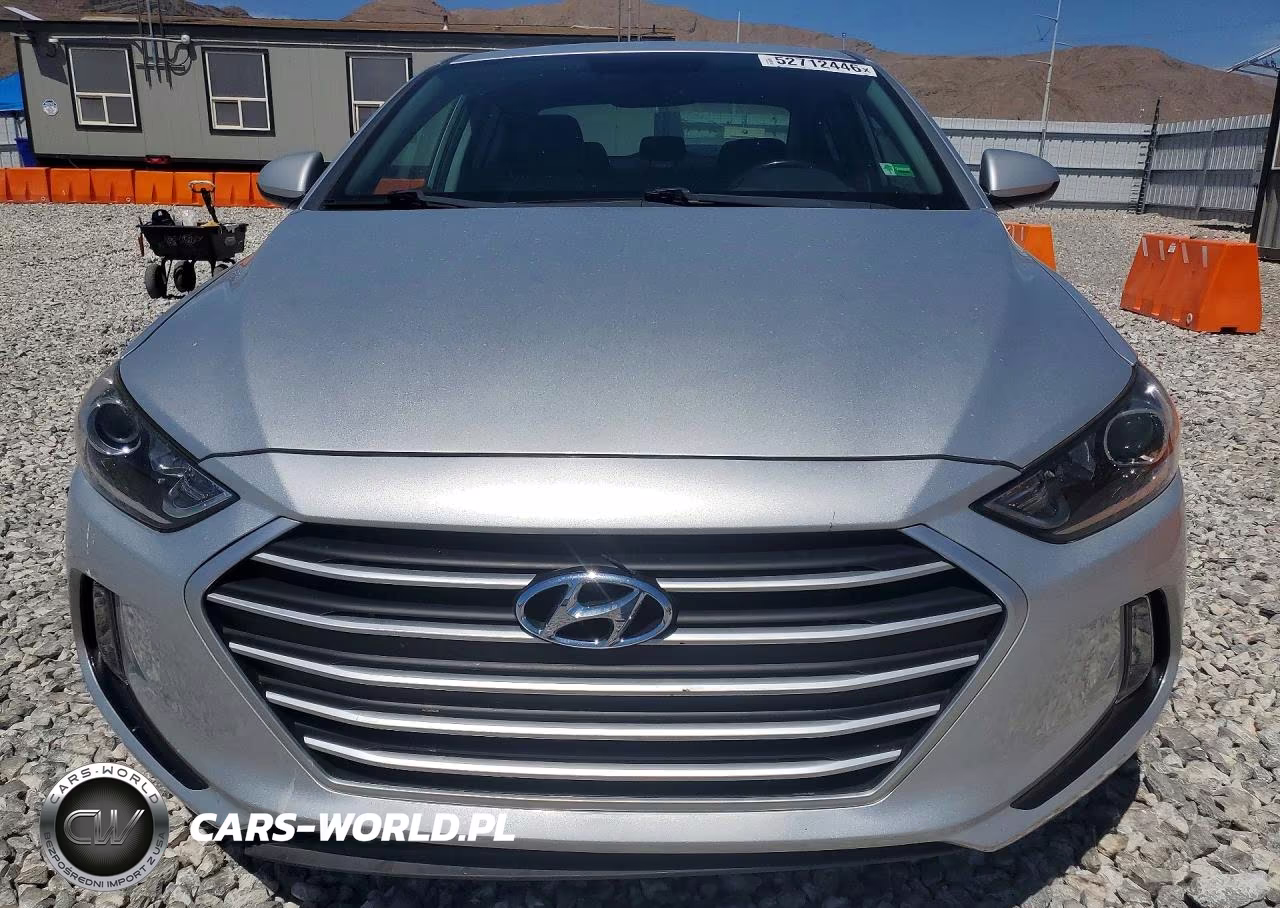 2018 Hyundai Elantra Value Edition VIN:5NPD84LF3JH214552 - 5