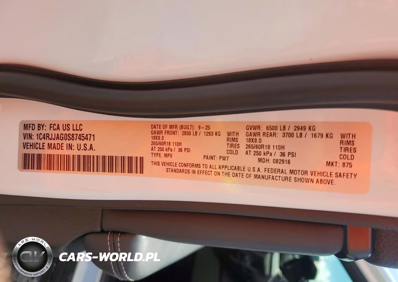 2025 Jeep Grand Cherokee L Laredo VIN:1C4RJJAG0S8745471 - 14