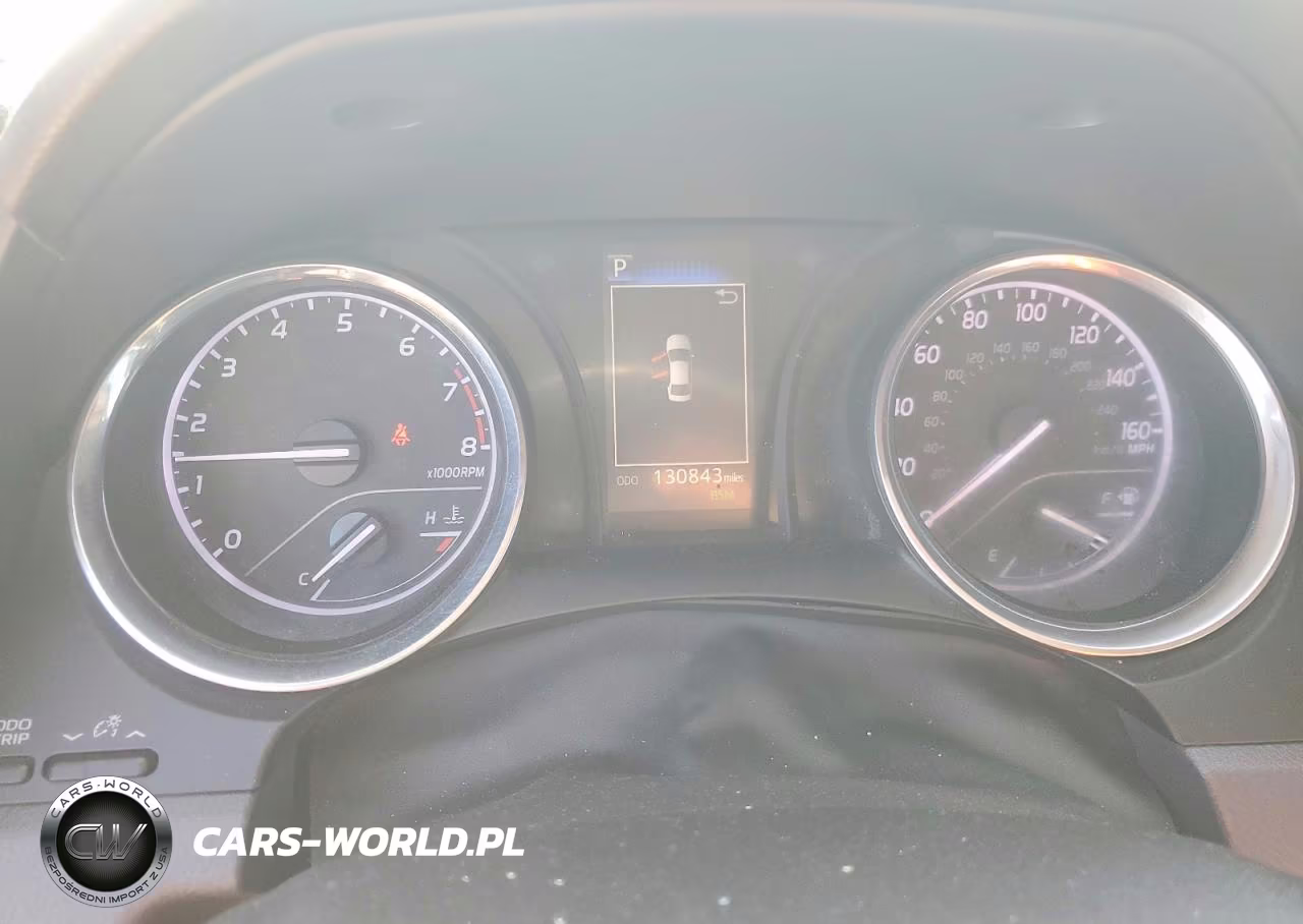 2018 Toyota Camry Le VIN:4T1B11HK8JU145861 - 9