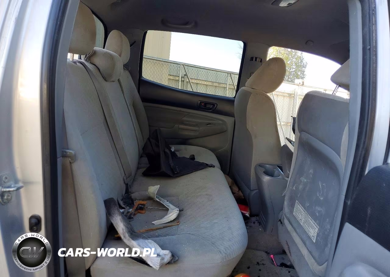 2011 Toyota Tacoma Double Cab VIN:5TFLU4EN3BX011582 - 10