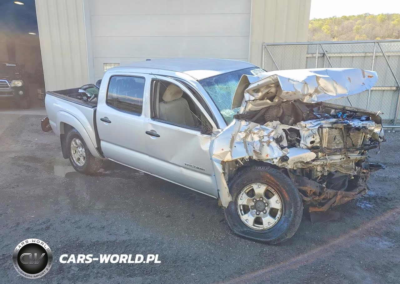 2011 Toyota Tacoma Double Cab VIN:5TFLU4EN3BX011582 - 4