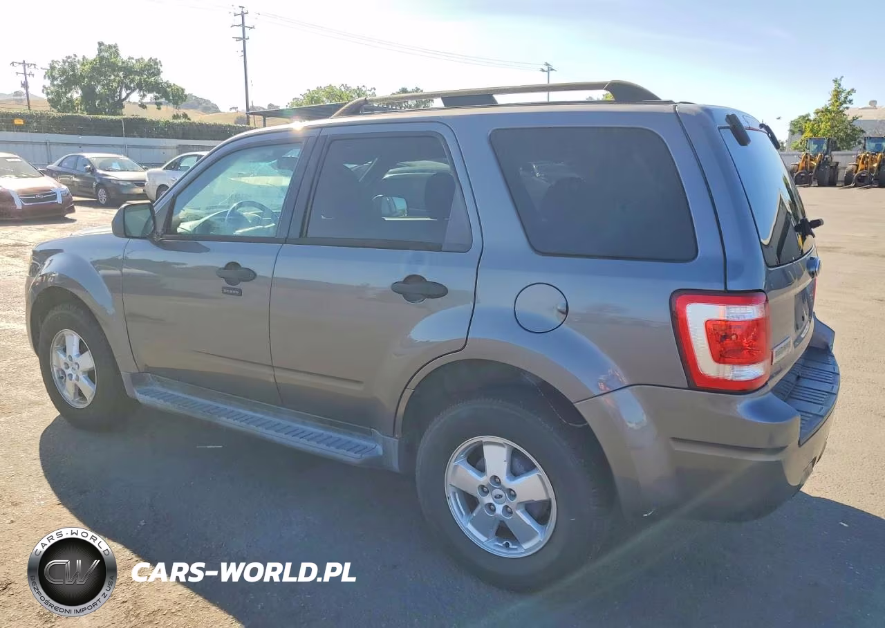 2009 Ford Escape Xlt VIN:1FMCU03719KB19957 - 2