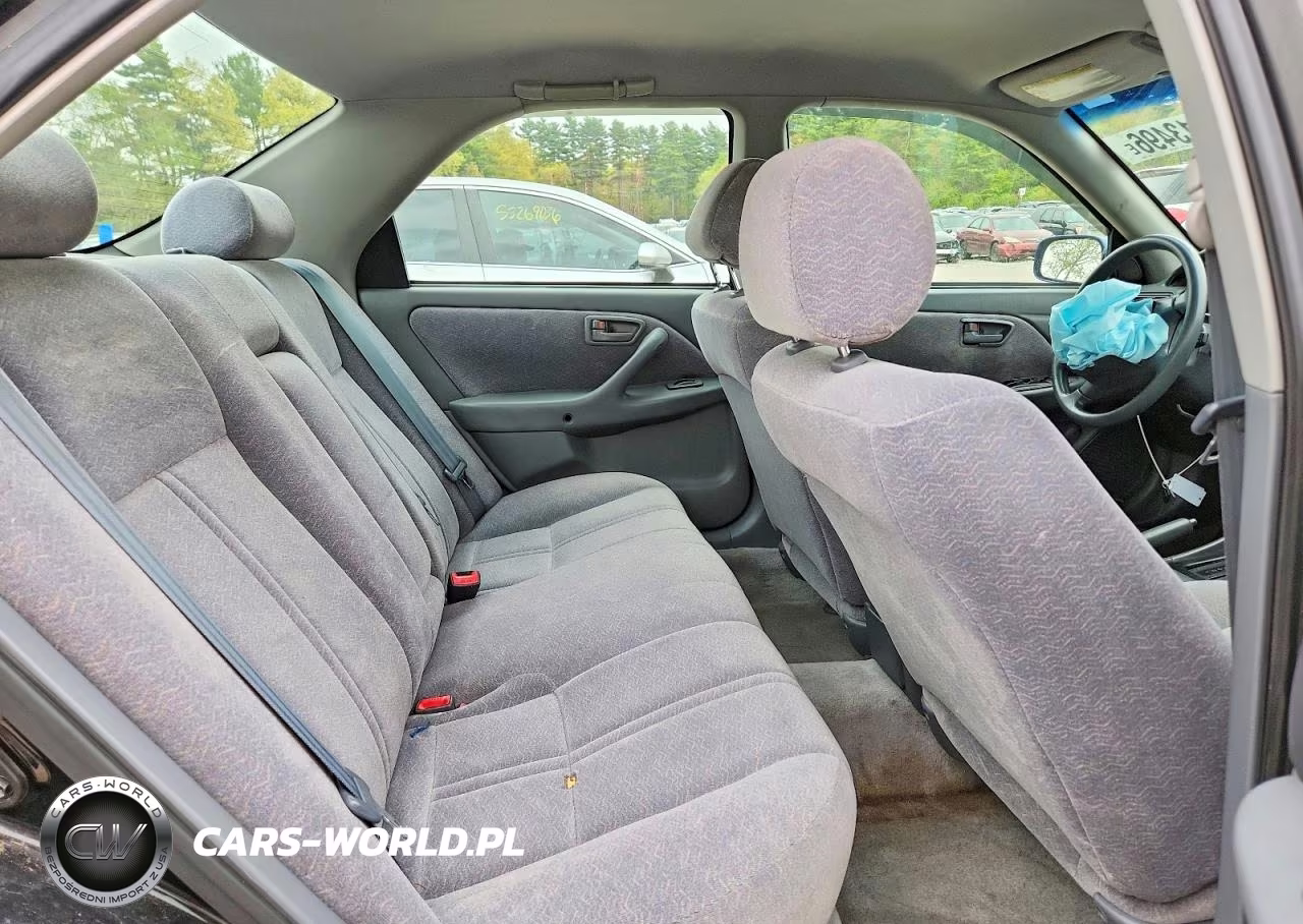 1999 Toyota Camry Le VIN:4T1BG22K2XU514008 - 10