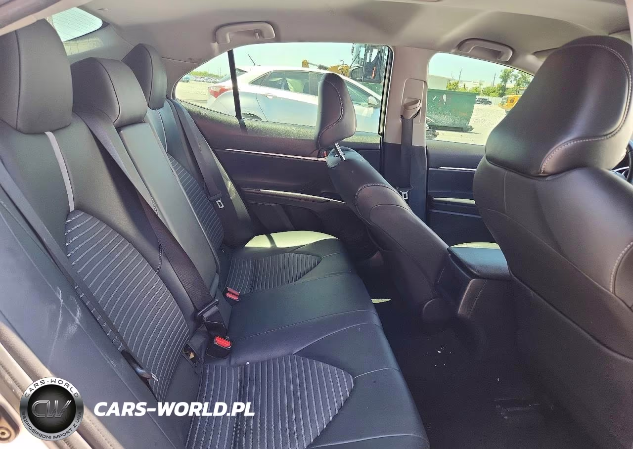 2018 Toyota Camry Se VIN:JTNB11HKXJ3048635 - 10