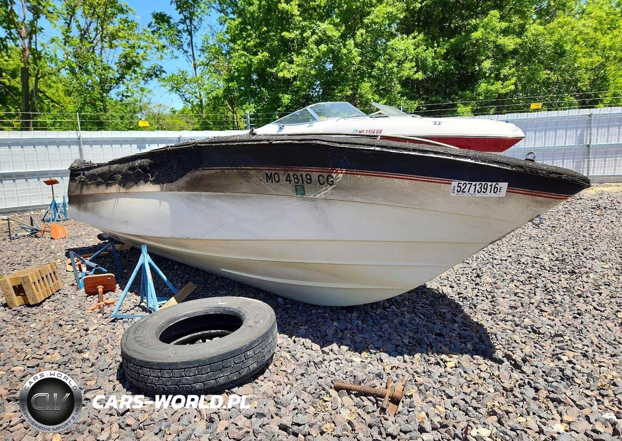 1987 Cobalt Boat