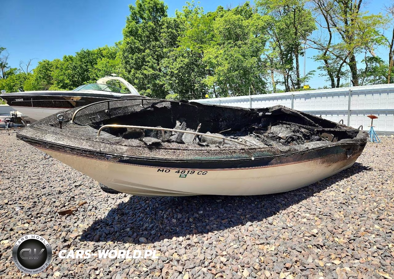 1987 Cobalt Boat VIN:FGE2B296F787 - 2
