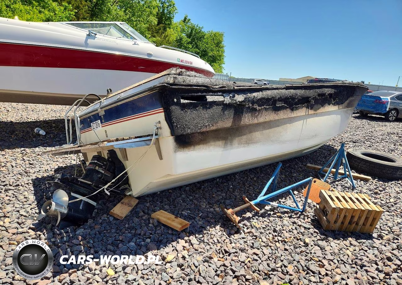 1987 Cobalt Boat VIN:FGE2B296F787 - 4