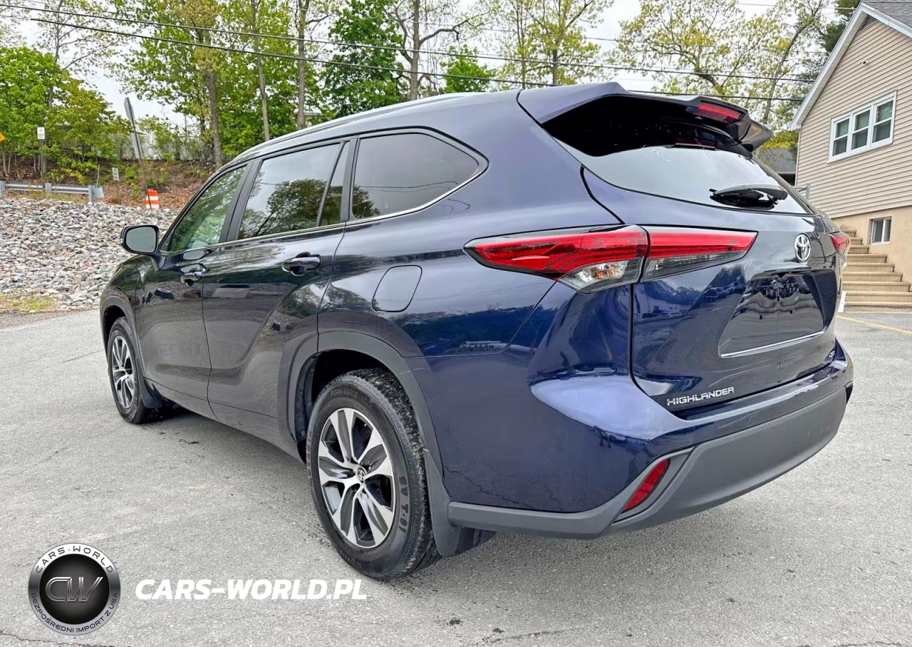 2023 Toyota Highlander Xle VIN:5TDKDRAH1PS011974 - 2