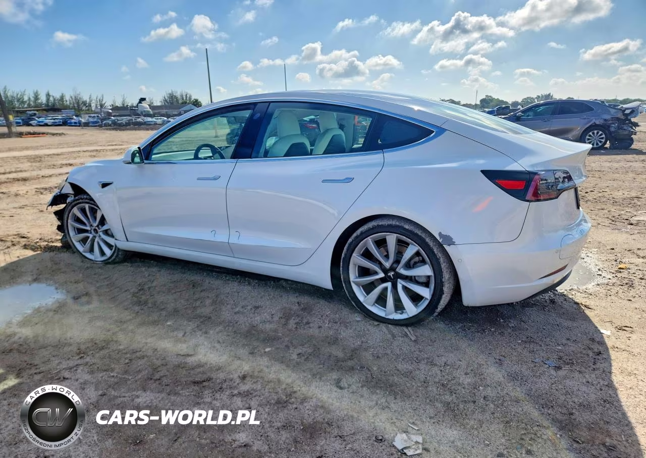 2020 Tesla Model 3 VIN:5YJ3E1EB8LF640333 - 2
