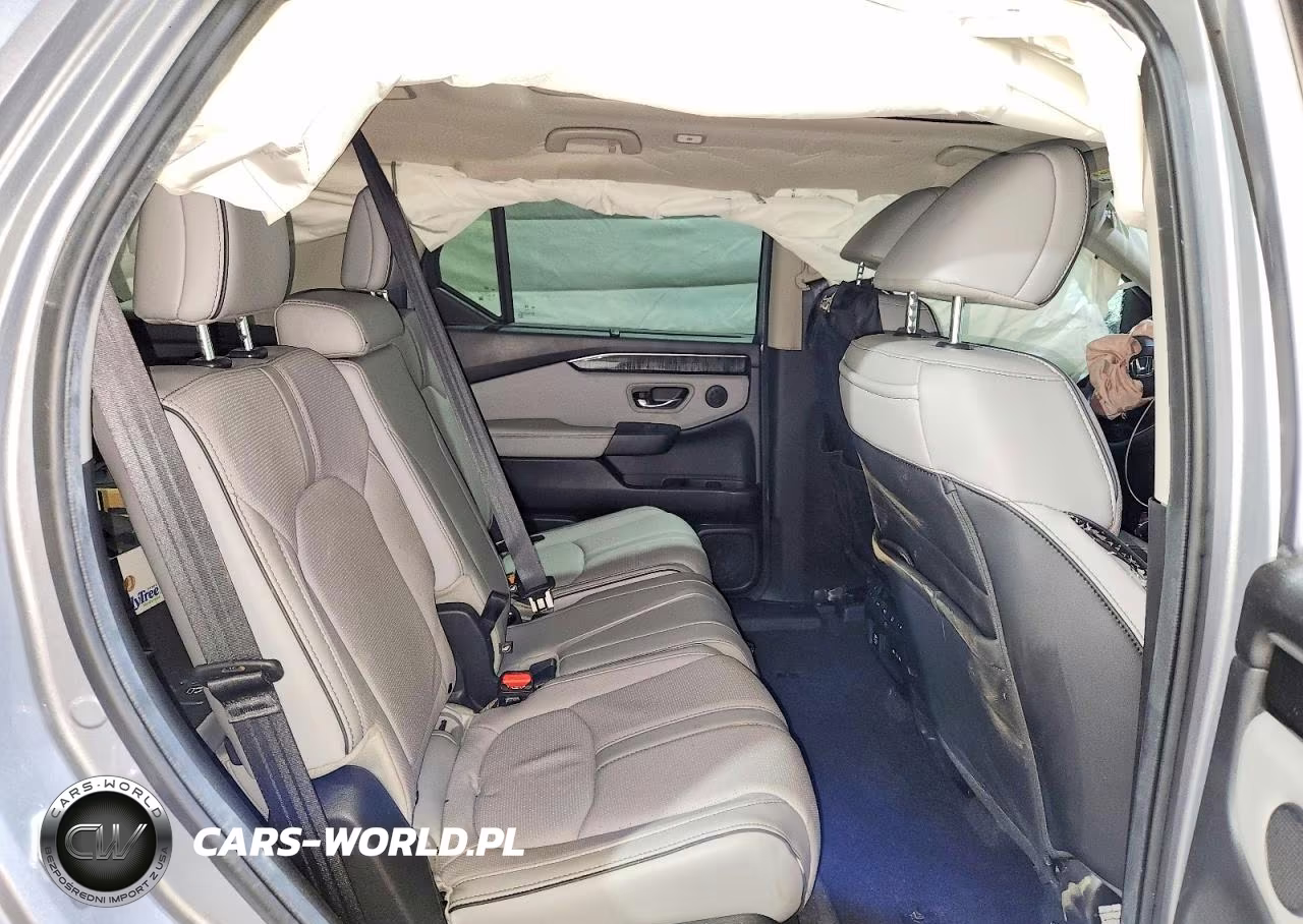 2025 Honda Pilot Elite VIN:5FNYG1H80SB000910 - 11