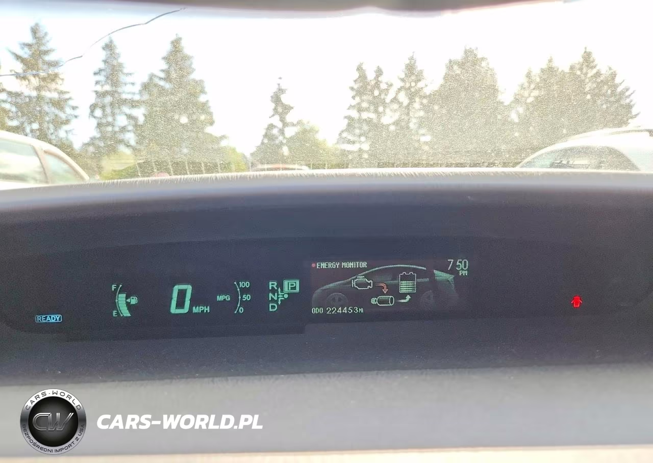 2015 Toyota Prius Two VIN:JTDKN3DUXF1918835 - 9