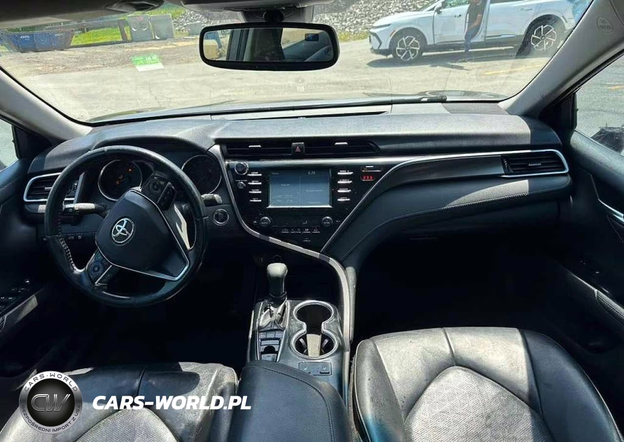 2018 Toyota Camry Xse VIN:4T1B61HK3JU062288 - 9