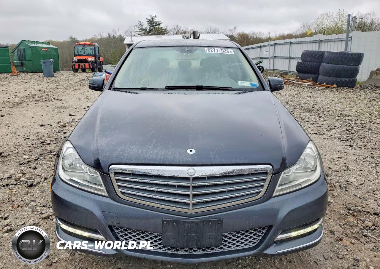 2014 Mercedes-Benz C 300 4Matic VIN:WDDGF8AB0ER307009 - 5