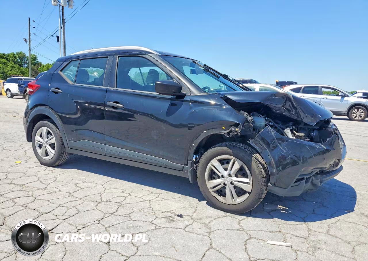 2019 Nissan Kicks S VIN:3N1CP5CU0KL514282 - 4