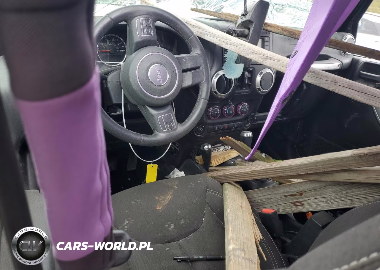 2018 Jeep Wrangler Unlimited Sahara VIN:1C4BJWEG9JL856329 - 8
