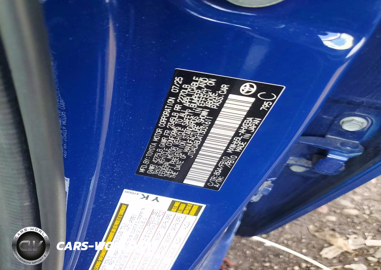 2026 Toyota Prius Le VIN:JTDADABU4T3031611 - 12