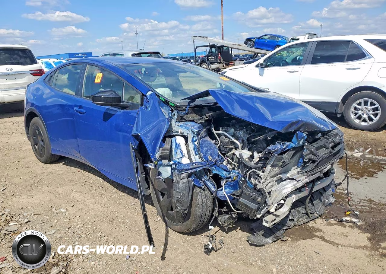 2026 Toyota Prius Le VIN:JTDADABU4T3031611 - 4