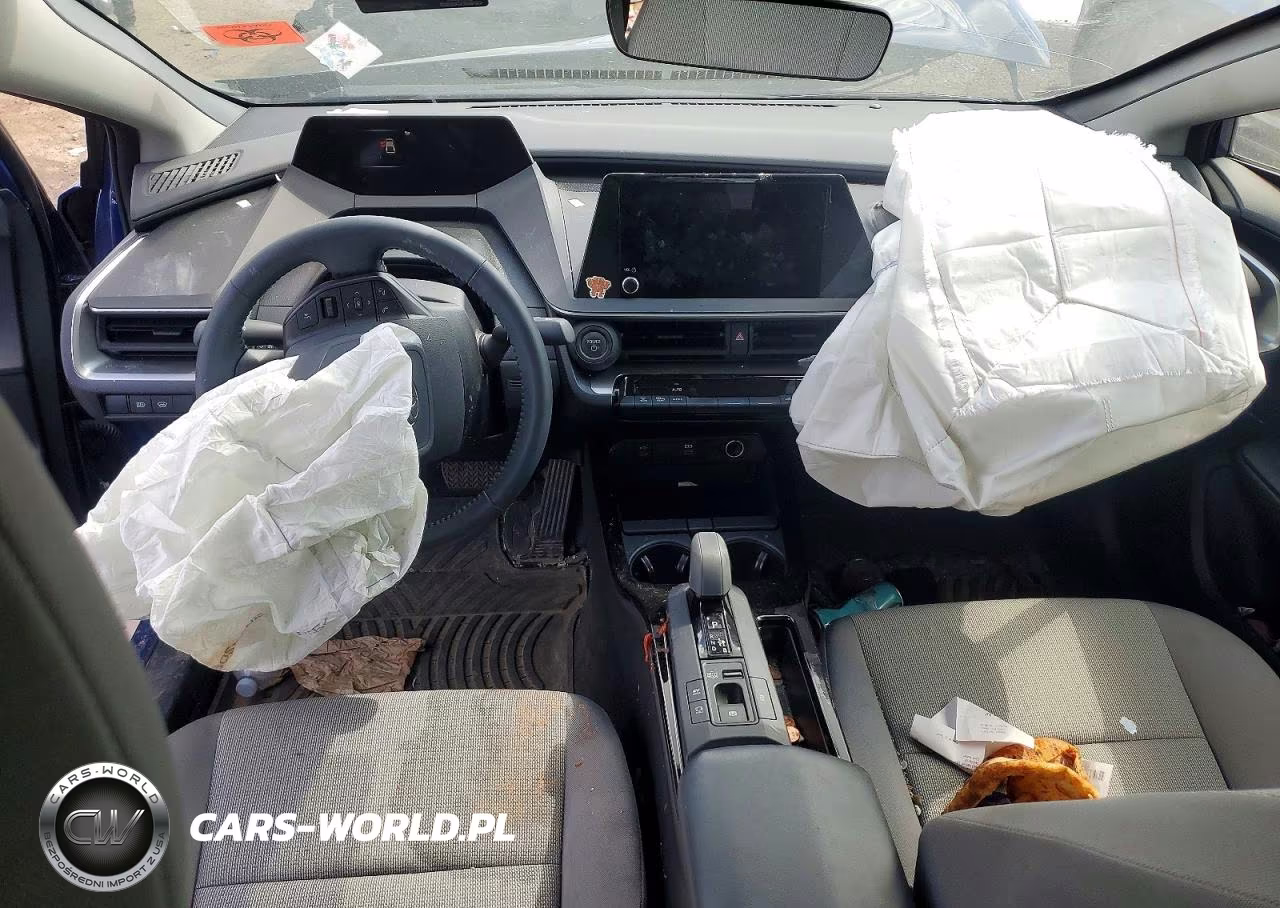 2026 Toyota Prius Le VIN:JTDADABU4T3031611 - 8