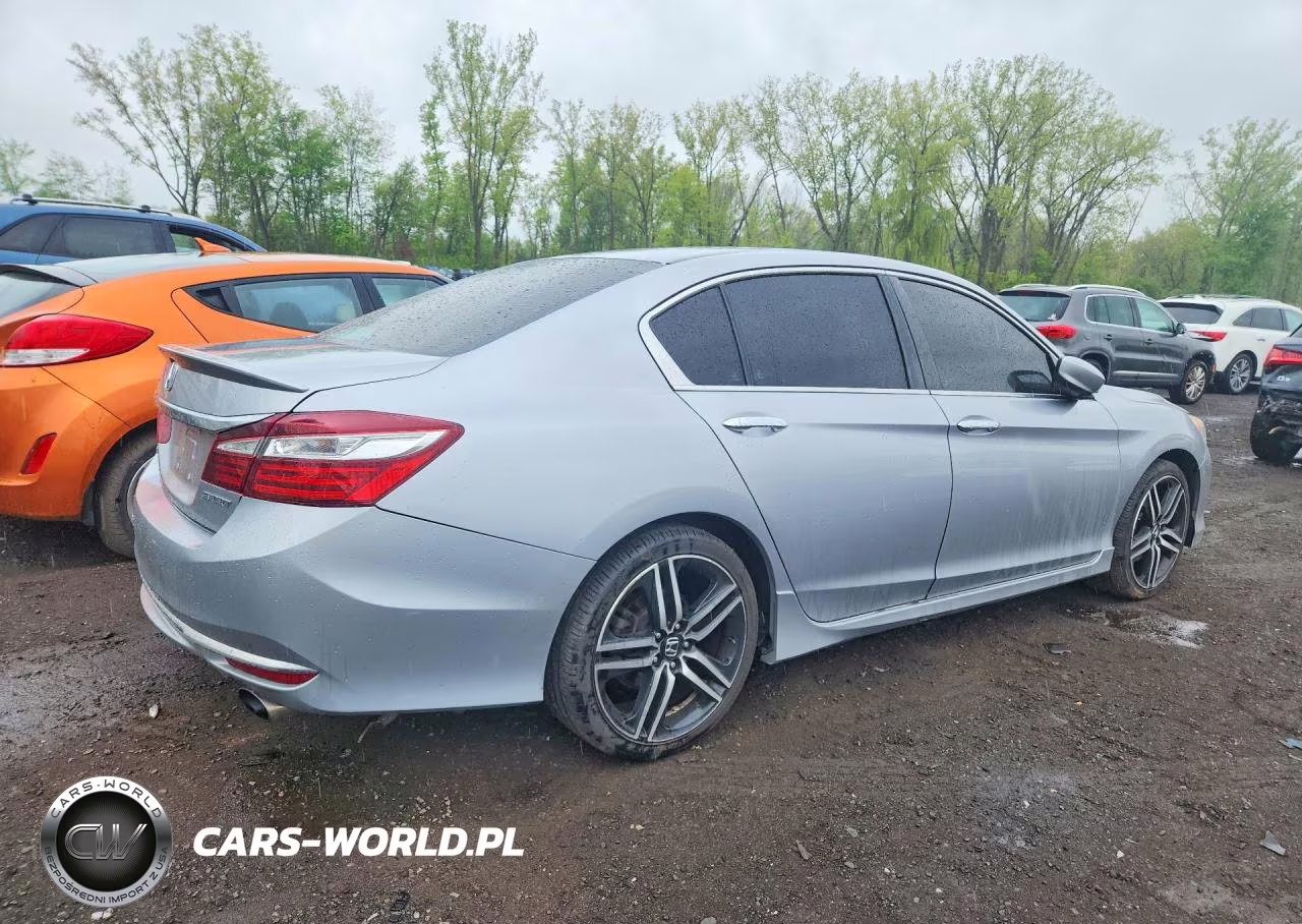 2016 Honda Accord Sport VIN:1HGCR2F50GA194102 - 3
