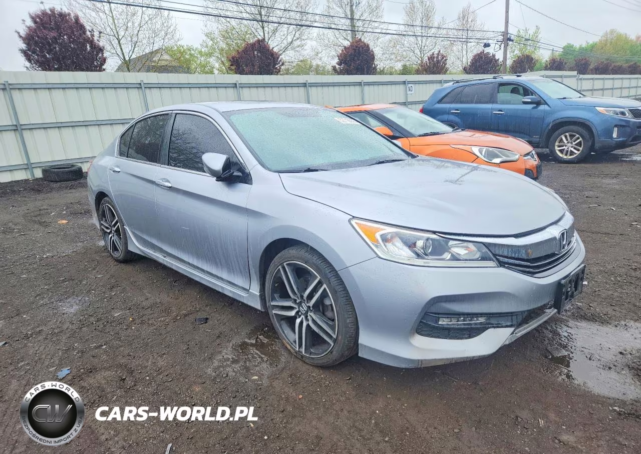 2016 Honda Accord Sport VIN:1HGCR2F50GA194102 - 4