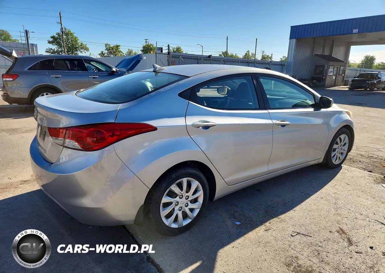 2013 Hyundai Elantra Gls VIN:5NPDH4AE3DH206305 - 3