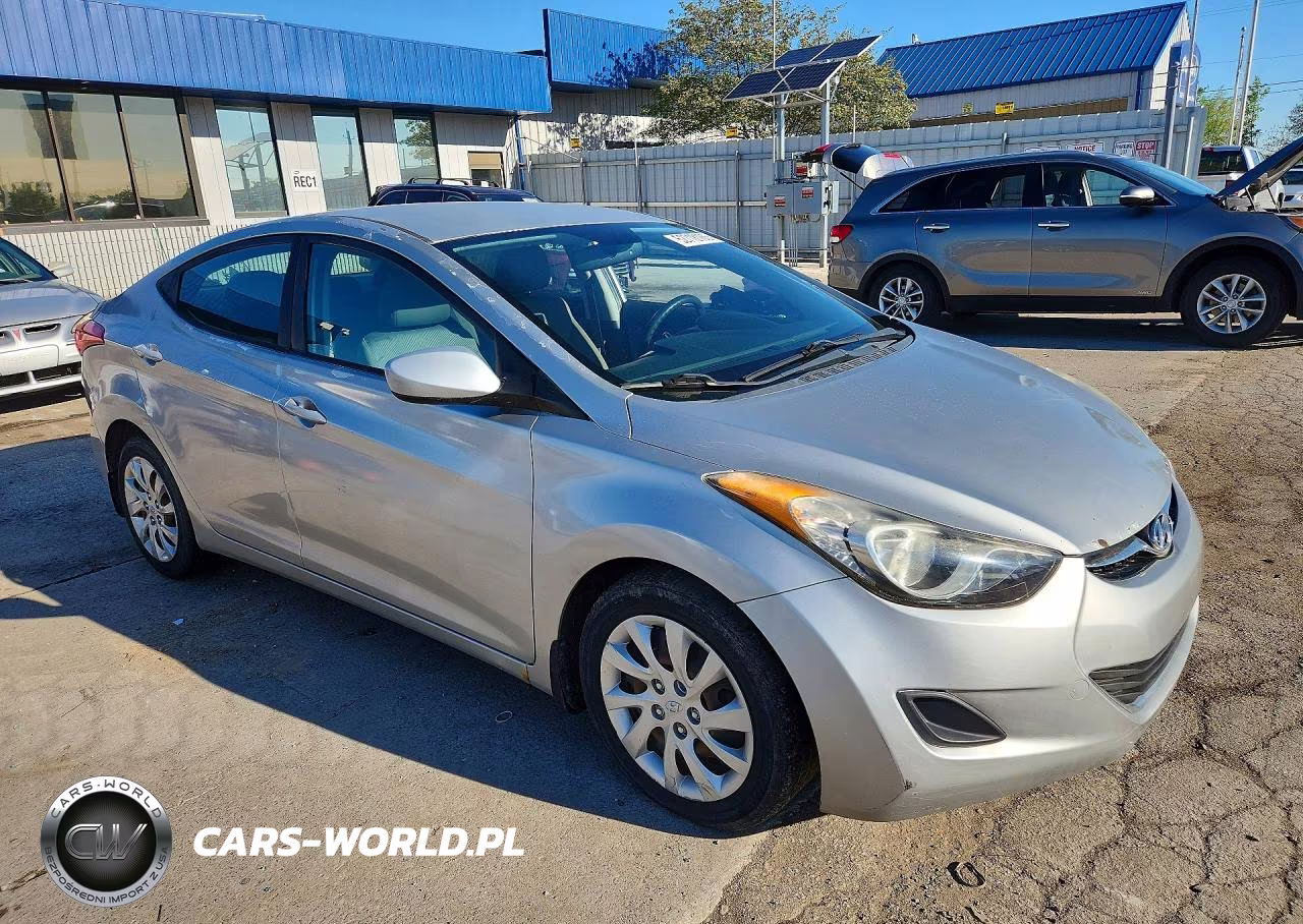 2013 Hyundai Elantra Gls VIN:5NPDH4AE3DH206305 - 4