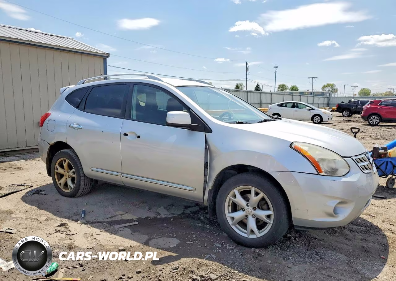 2011 Nissan Rogue S VIN:JN8AS5MV1BW679461 - 4
